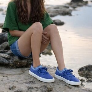 Blowfish Mallibu Costal Blue Knit Stretchy Lightweight Comfort Sneakers 8M